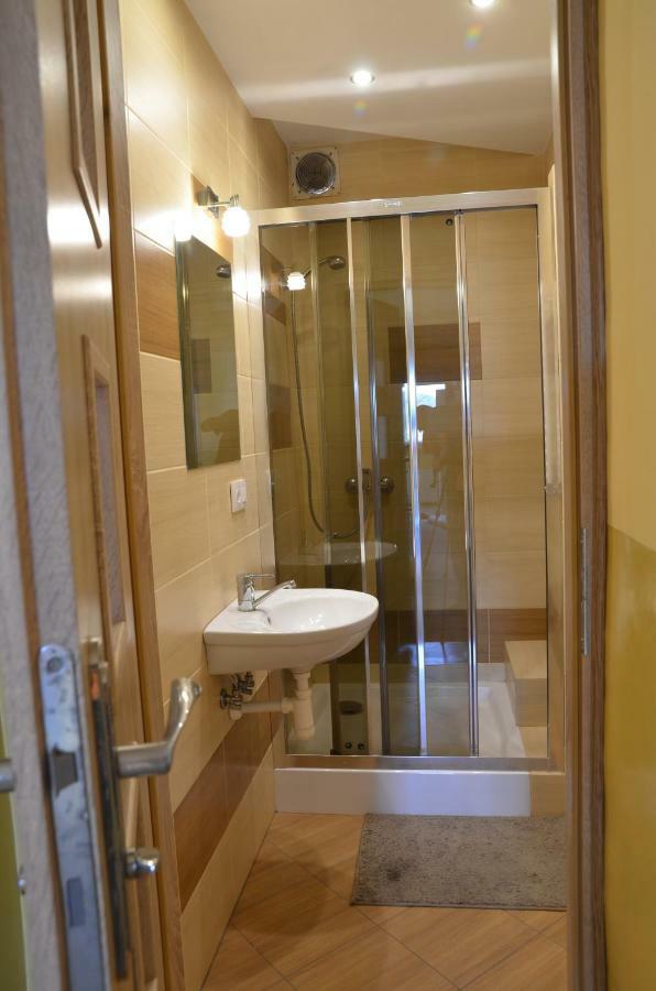 Pod Debami Villa Wadowice Exterior foto